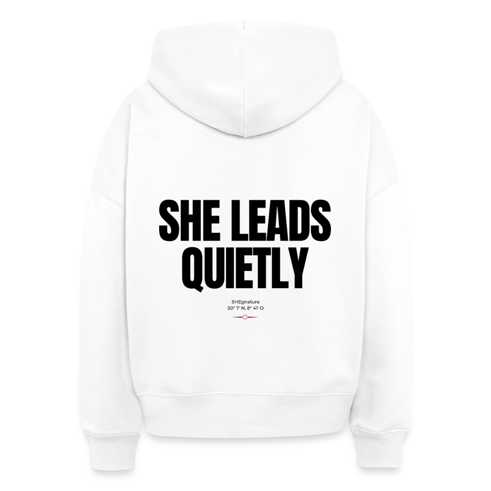 She leads quietly Boxy Hoodie - white