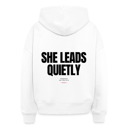 She leads quietly Boxy Hoodie - white